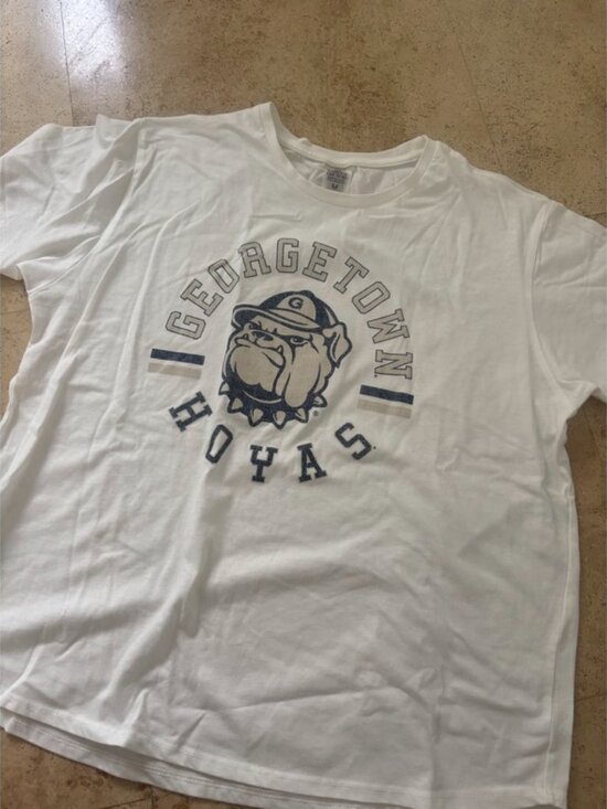 GEORGETOWN UNIVERSITY TEE - Picture 1 of 2